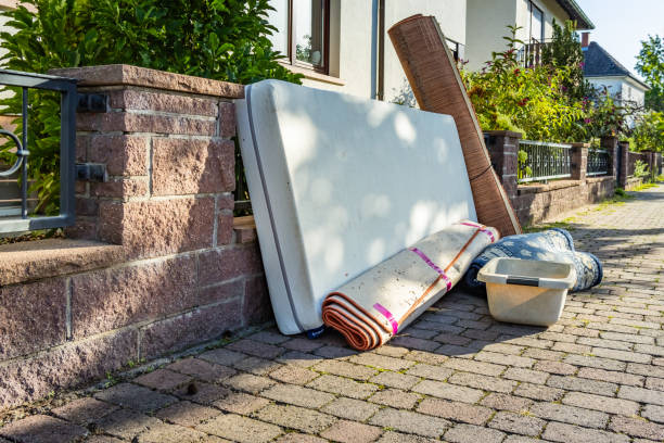 Best Mattress Removal Service  in Holtville, AL